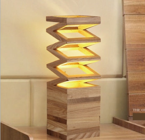 Creative solid wood table lamp