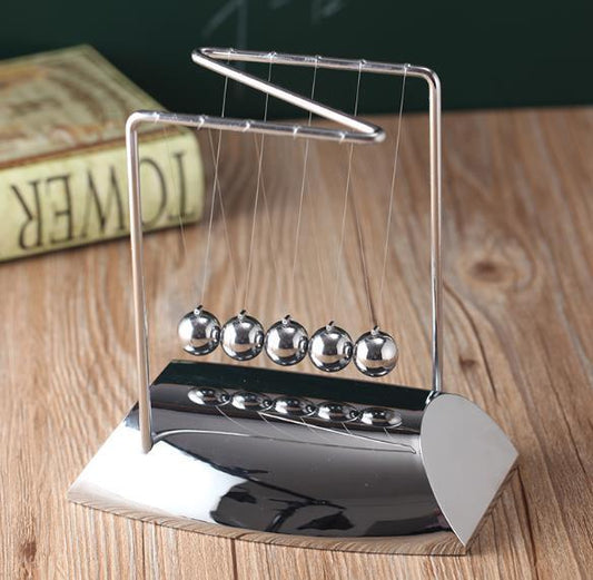 Newtons Steel Balance Desk Decoration